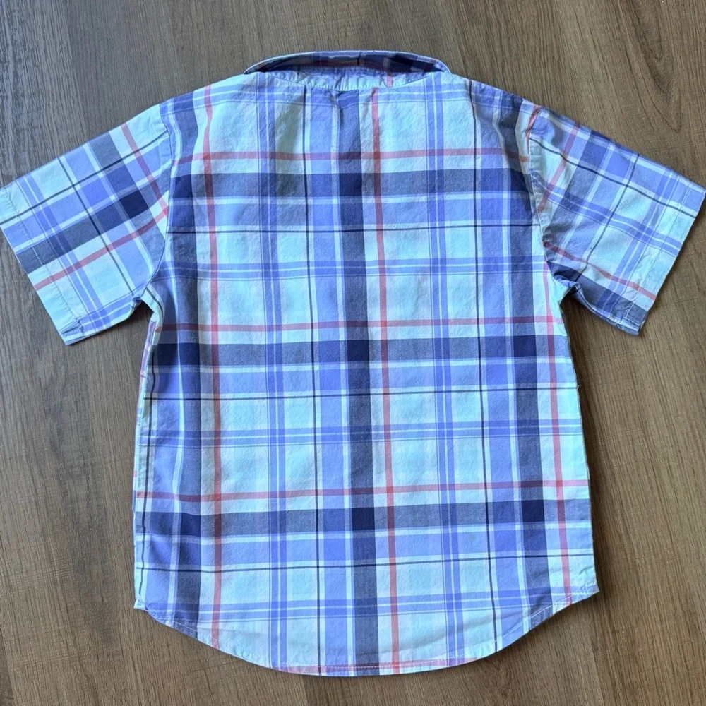 🐻 2/$25 • Cute Outfit • Plaid Short-Sleeve Button-Up Shirt & Navy Cargo Shorts